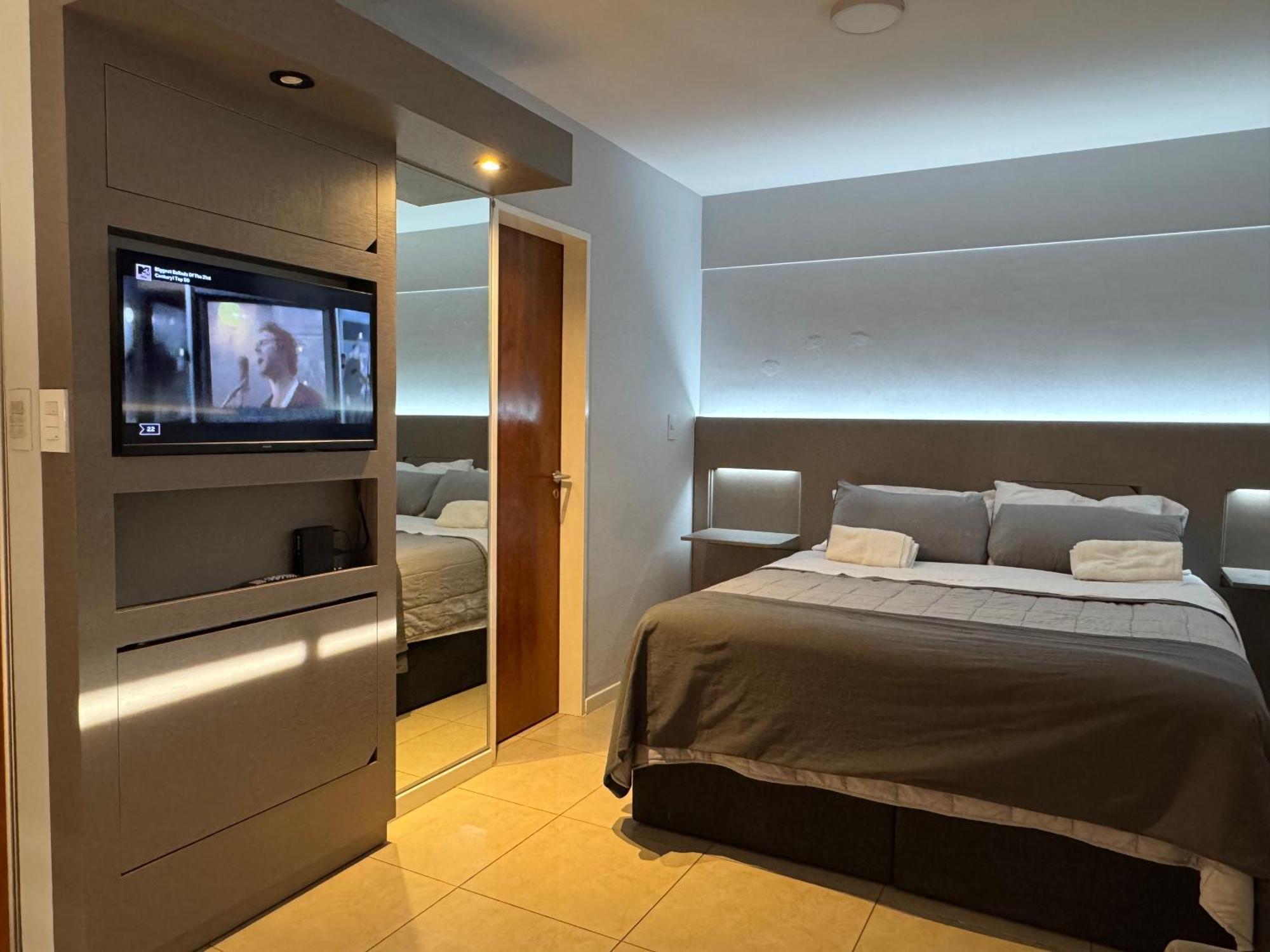 Premium - Joan Miro Rosario