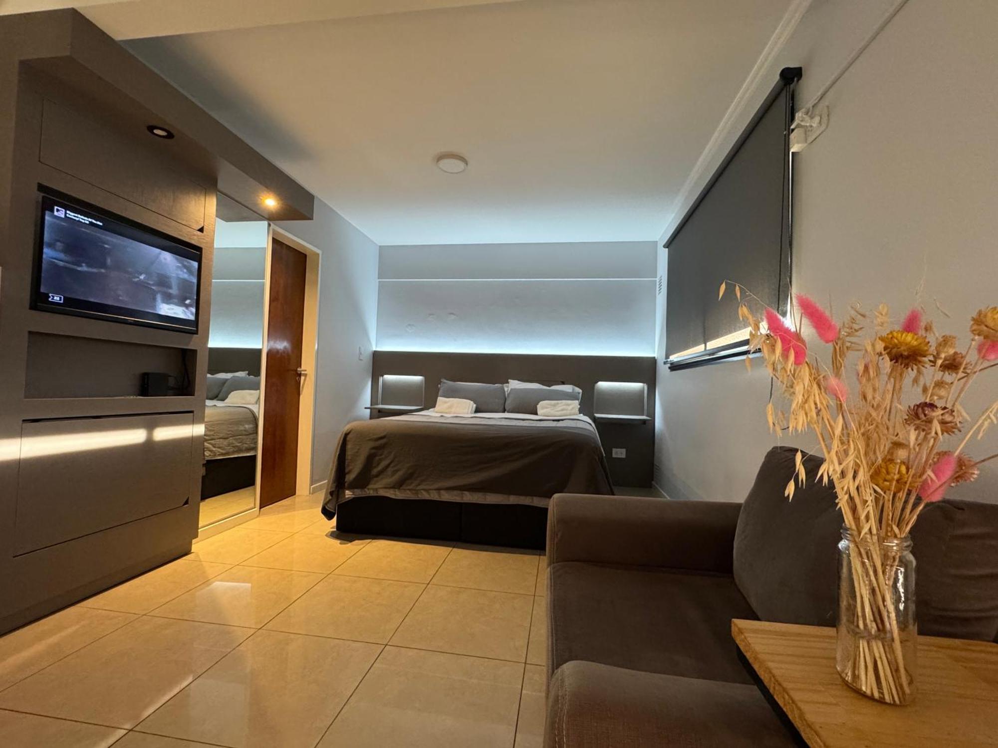 Premium - Joan Miro Rosario